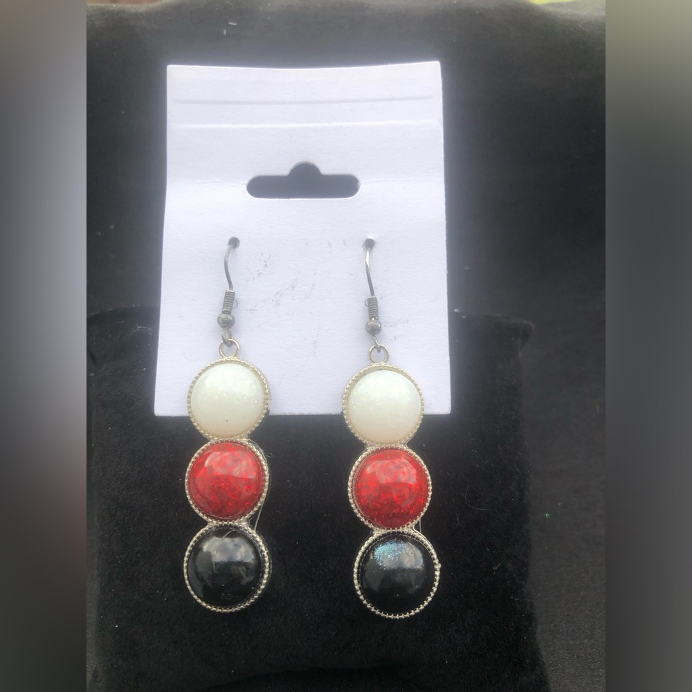 Item #1024-032 - Earrings